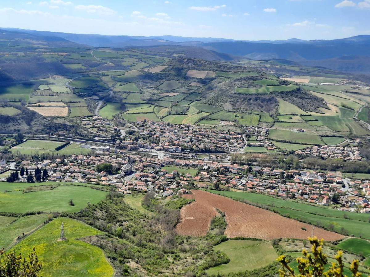 Saint-Georges-de-Luzençon Maison Spacieuse Et Agreable 빌라 외부 사진