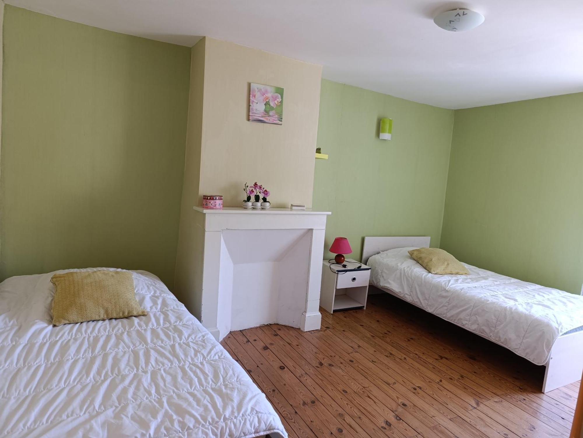 Maison Spacieuse Et Agreable Saint-Georges-de-Luzençon 외부 사진