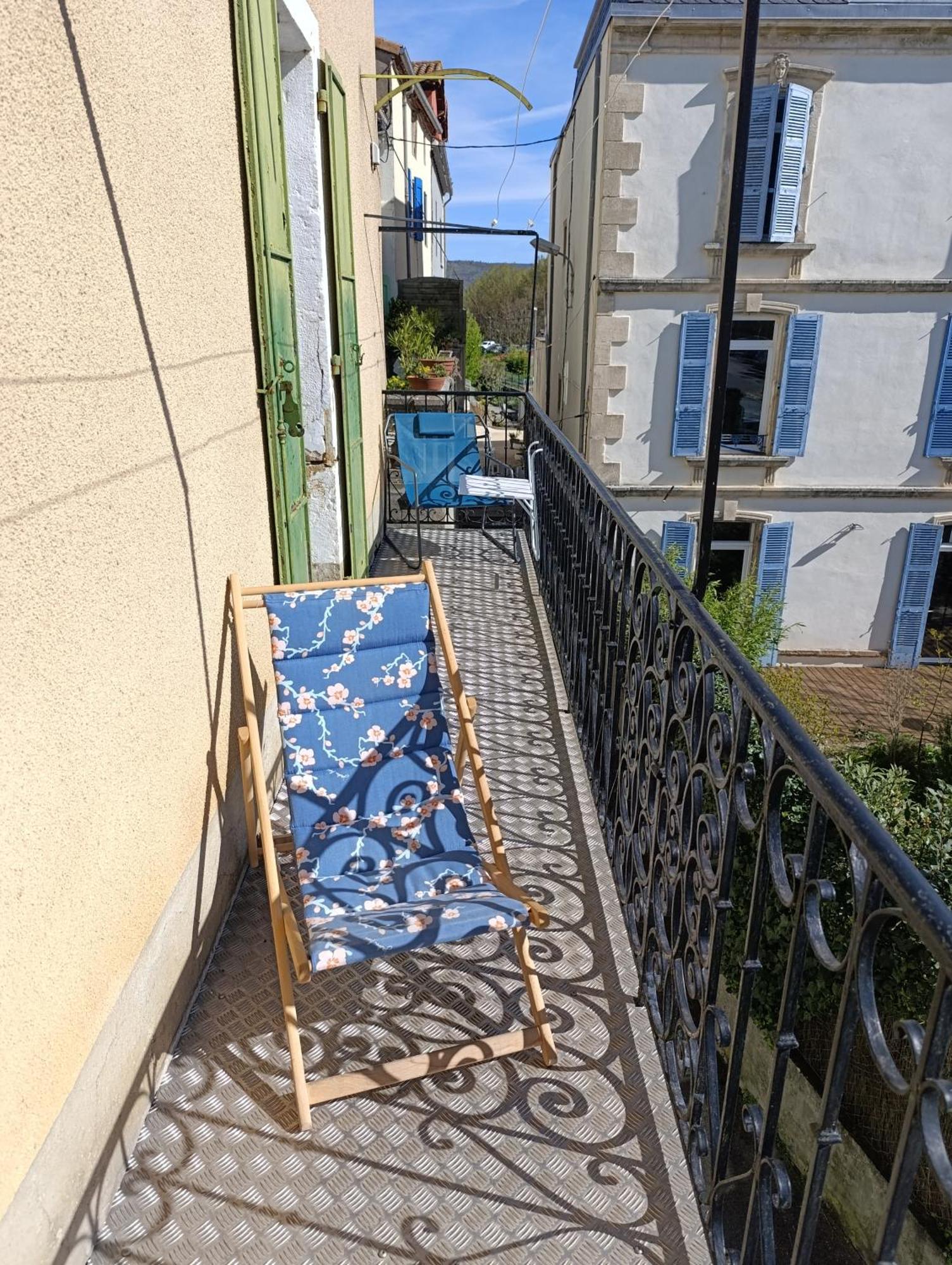 Maison Spacieuse Et Agreable Saint-Georges-de-Luzençon 외부 사진